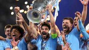 十人荷兰-西班牙,加克波、赖因德斯破门,梅里诺补时绝平.